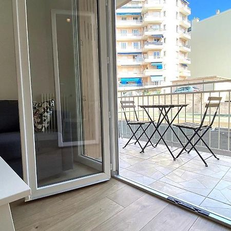 Marie Antoinette - Appartement 2 Chambres, Centre Ville, Terrasse, Moderne Antibes Bagian luar foto